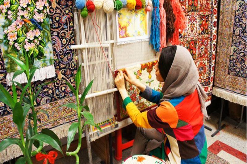 History of Iranian carpet weaving